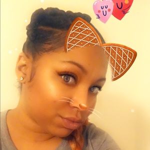 Meet your Posher, Michaela